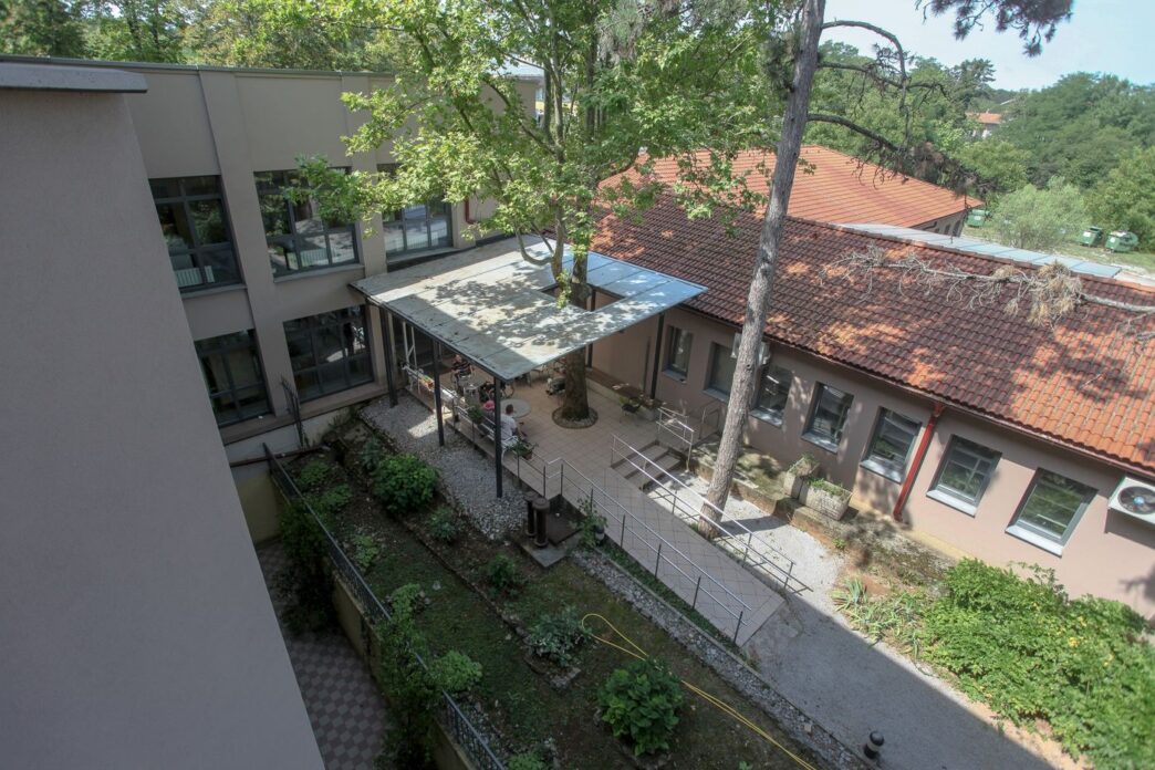 Dom na krasu Dutovlje