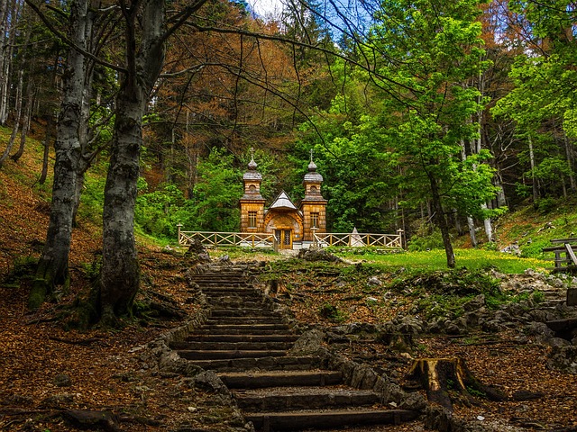 russian chapel g1436f41c7 640