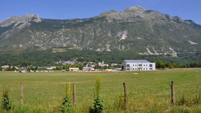 DSC 8550 letalisce bovec big