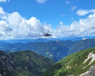Policijski helikopter