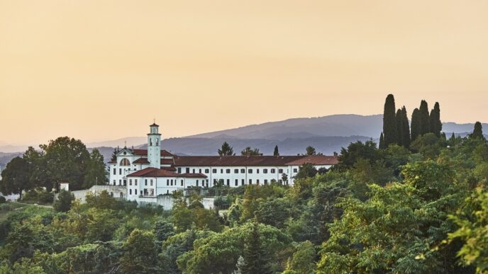 franciskanski samostan kostanjevica 8859 1 web c prw