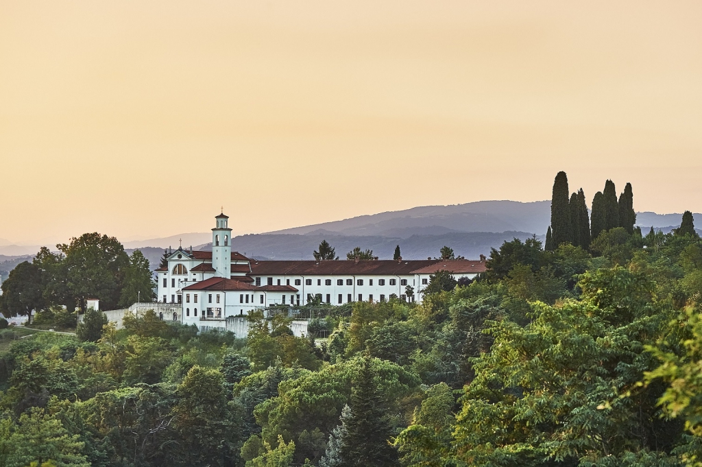 franciskanski samostan kostanjevica 8859 1 web c prw