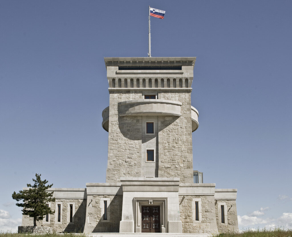 Pomnik miru Cerje e1759424323838