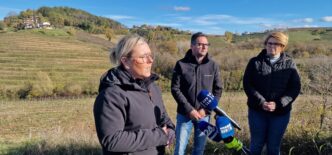 Ministrica Calusic vir FB Obcina Brda