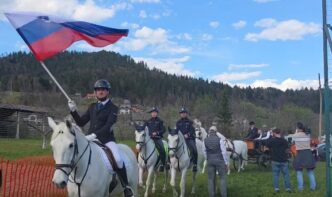 Sprejem Prevc vir FB Planica