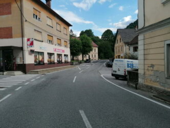 Cesta skozi sredisce Spodnje Idrije vir Obcina Idrija