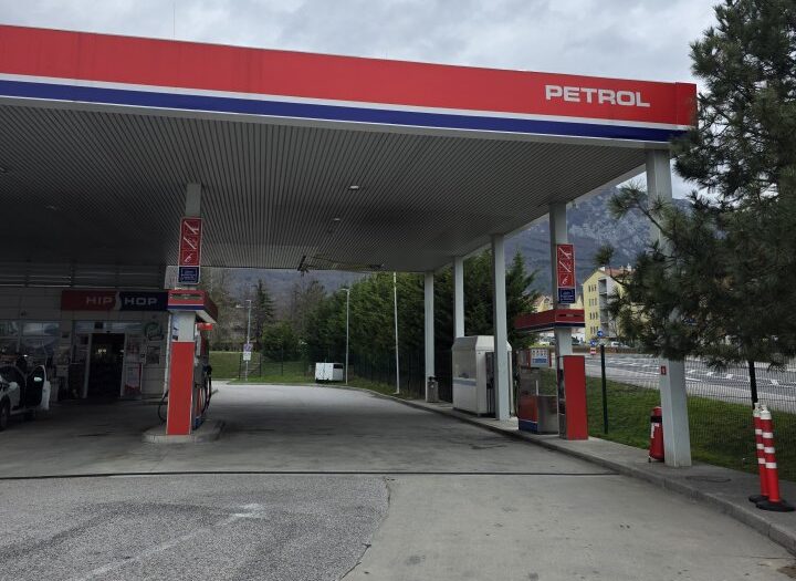 petro servis e1778999463989